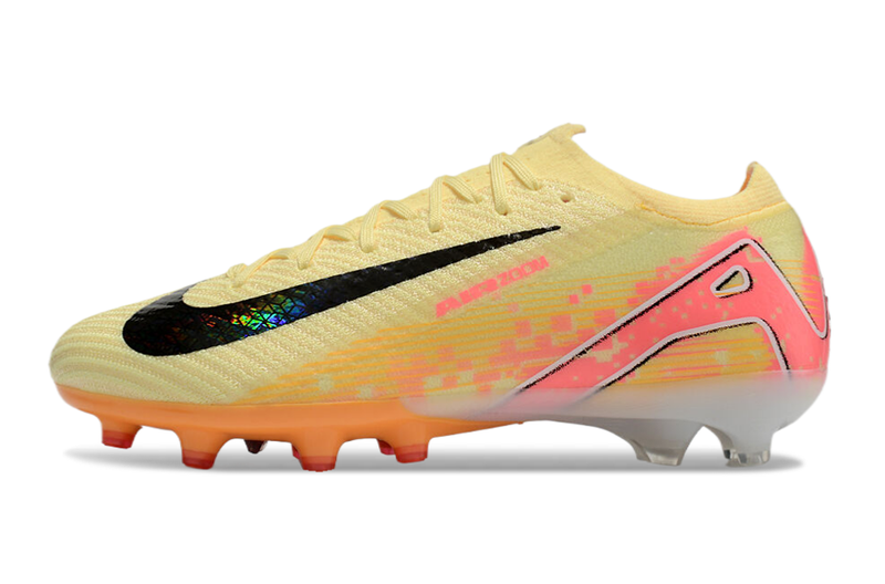 CHUTEIRA NIKE MERCURIAL  VAPOR AG 16  ELITE KYLIAN MBAPPÉ