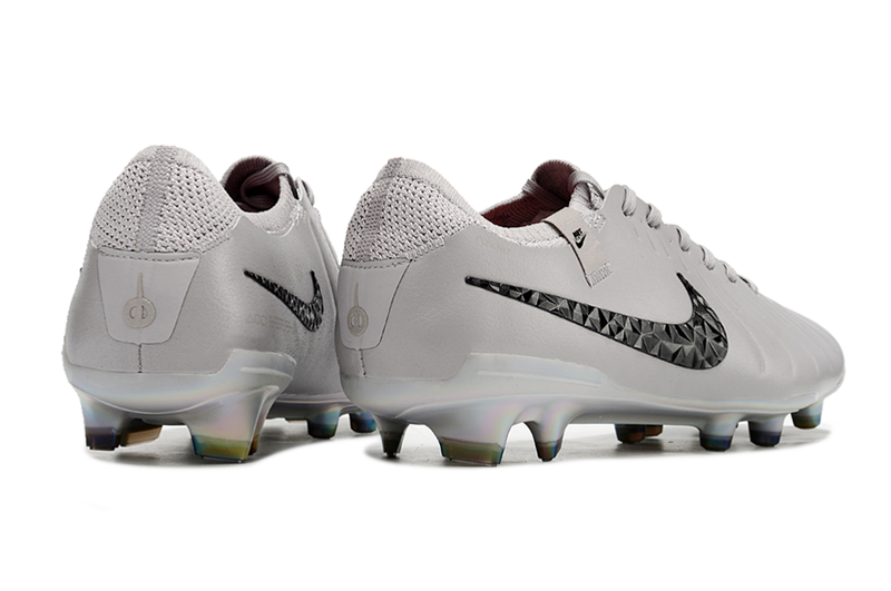 CHUTEIRA NIKE TIEMPO LEGEND 10 ELITE FG