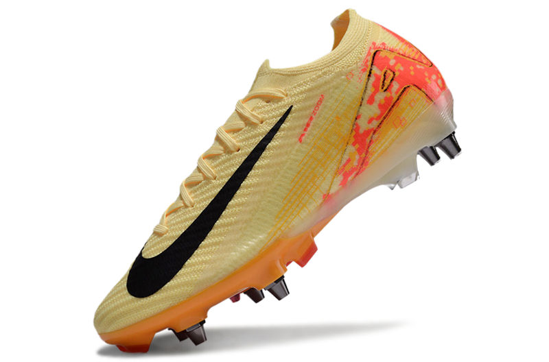 CHUTEIRA NIKE MERCURIAL VAPOR 16 SG ELITE KYLIAN MBAPPÉ