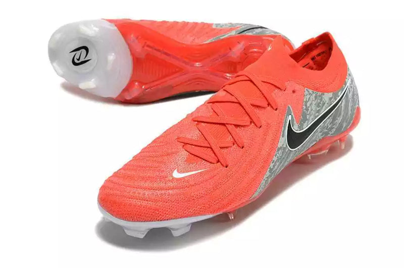 Chuteira Nike Phantom GX II FG